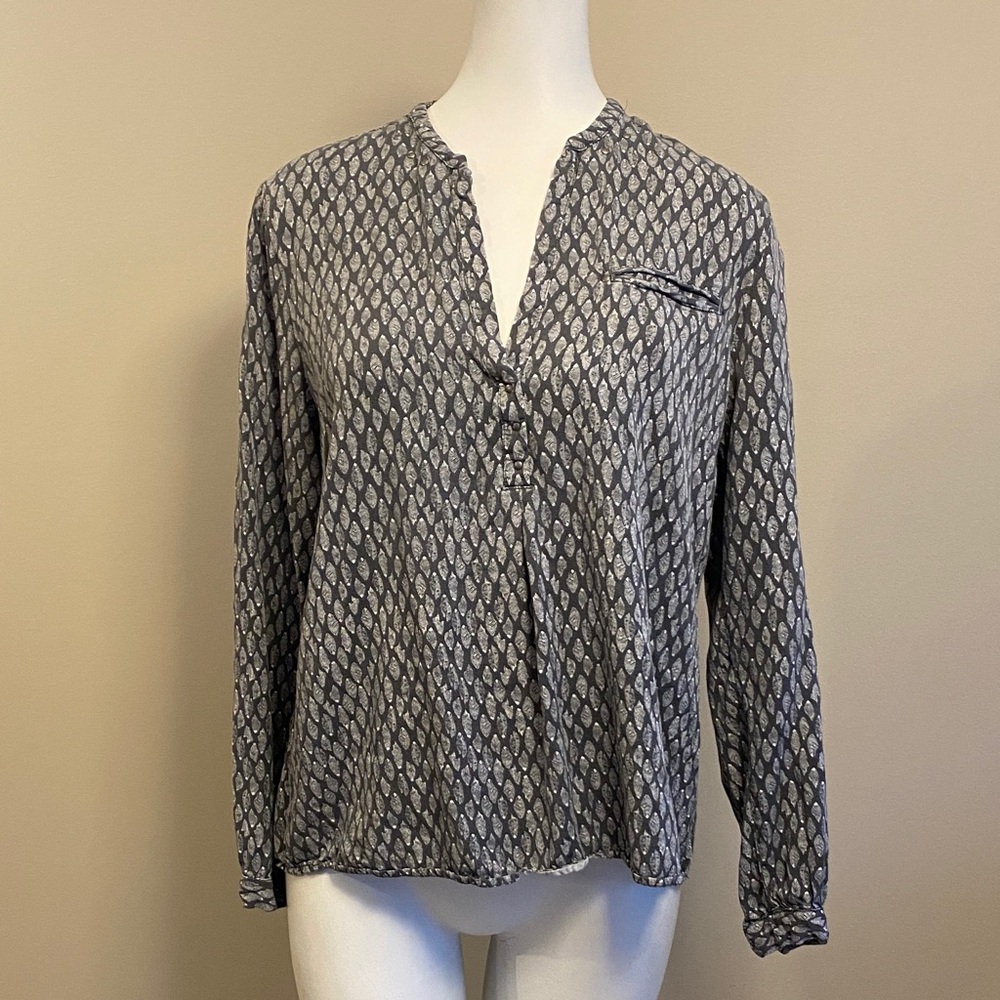 Elegant Gray Patterned Blouse